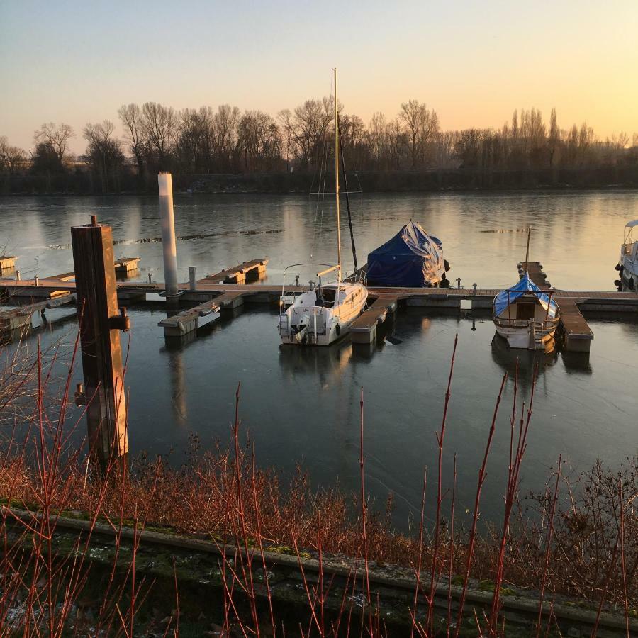 Schmuckkaestle Am Hafen Leilighet Wiesbaden Eksteriør bilde