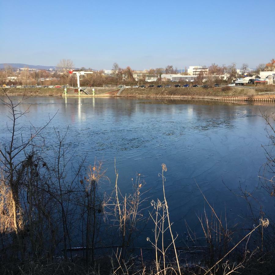Schmuckkaestle Am Hafen Leilighet Wiesbaden Eksteriør bilde