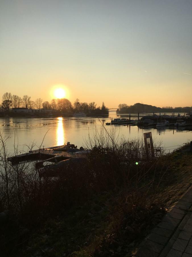 Schmuckkaestle Am Hafen Leilighet Wiesbaden Eksteriør bilde
