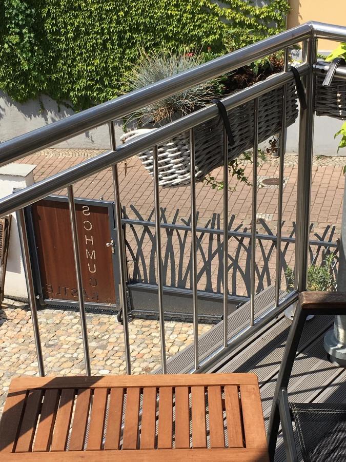 Schmuckkaestle Am Hafen Leilighet Wiesbaden Eksteriør bilde